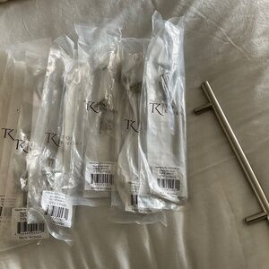 Top Knobs Hopewell cabinet pulls